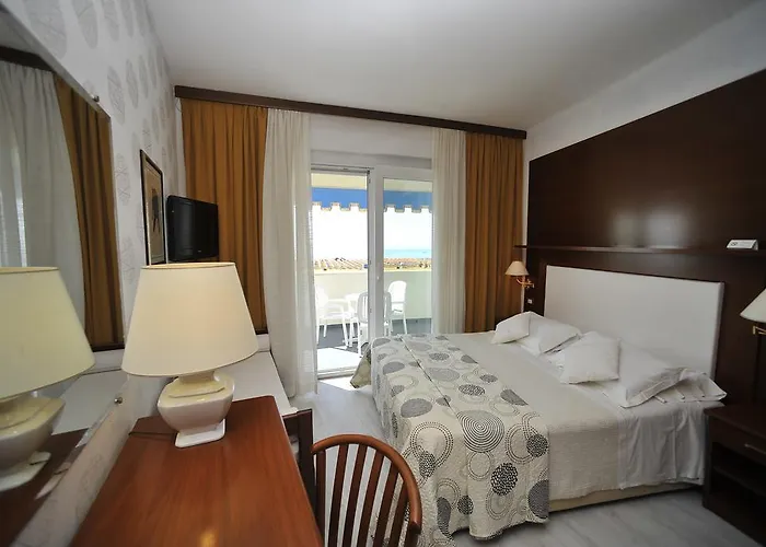 Ξενοδοχείο Corallo 4*