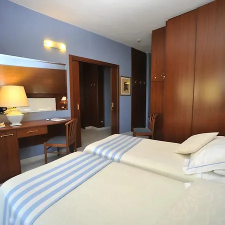 科拉罗酒店 酒店