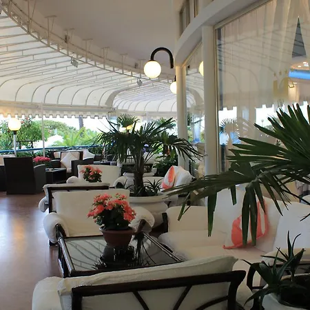 科拉罗酒店 酒店