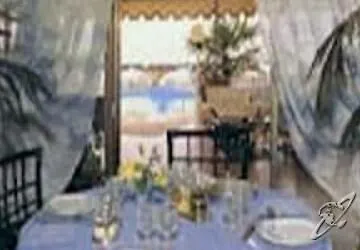 科拉罗酒店 比比翁